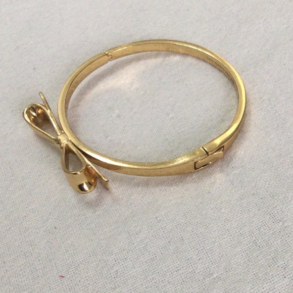 Gold Kate Spade Bow Bracelet Bangle - Picture 4 of 4